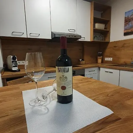 Appartement Mayr Inklusive Ganzjaehrig Gratis Zugang Zur Alpentherme Und Im Sommer Kostenlose Bergbahnnutzung Bad Hofgastein